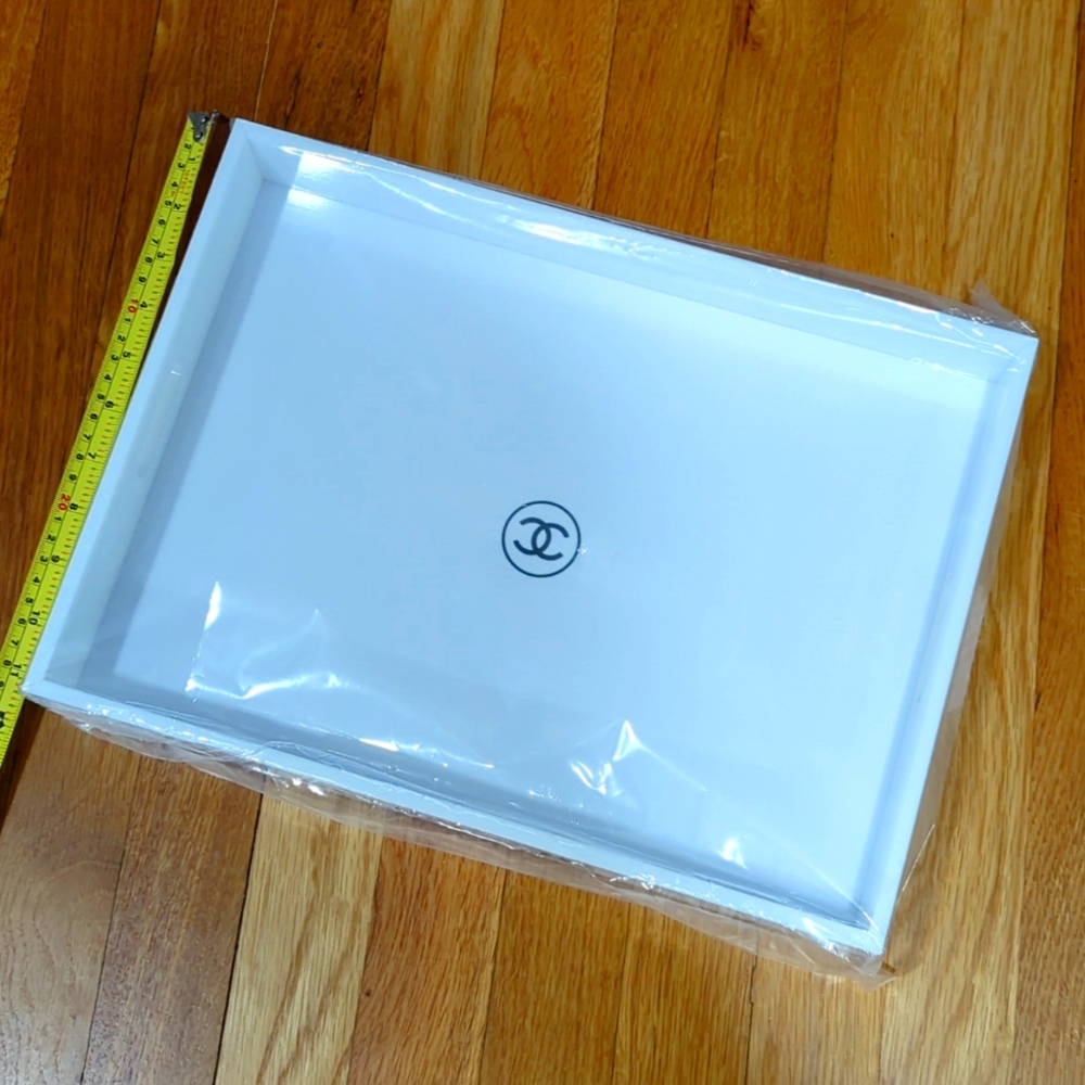 Chanel tray